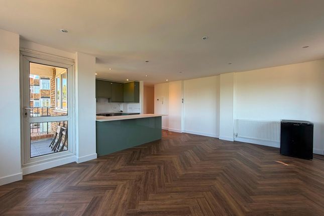19 Highdown Court, Brighton photo 2