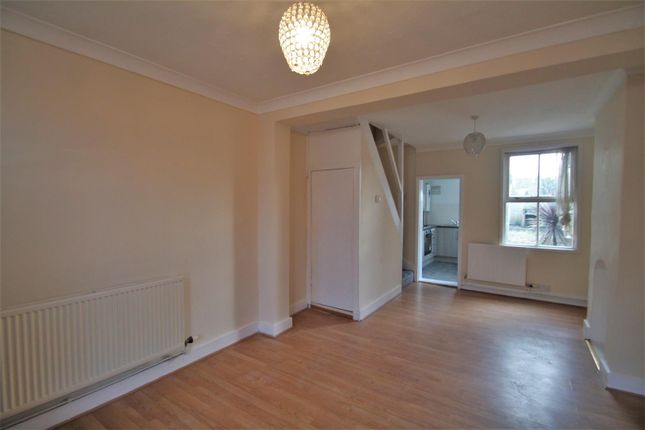 39, Wingfield Road, Gravesend photo 3