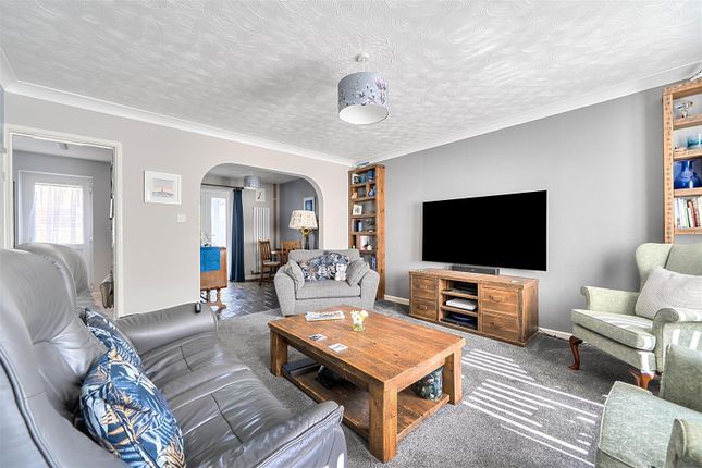 19, Meadowside, Beaminster photo 3