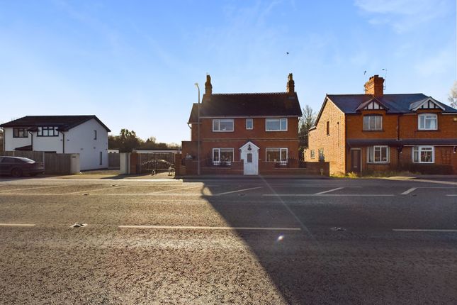 Detached house for sale in Allens Hill, Pinvin, Pershore, Worcestershire