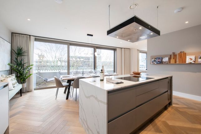 Thumbnail Flat for sale in The Chimes, 99-105 Horseferry Road