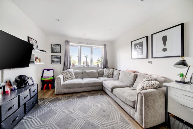 Flat 23, Aurora House, 14, Ceres Crescent, Epsom photo 3