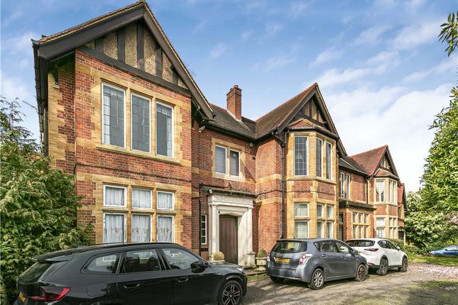 Flat for sale in Woodborough Road, Putney, London