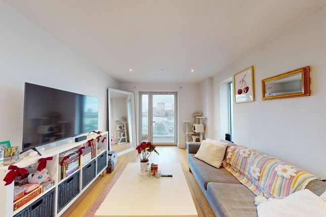 4a, Cribb Lodge, London photo 4