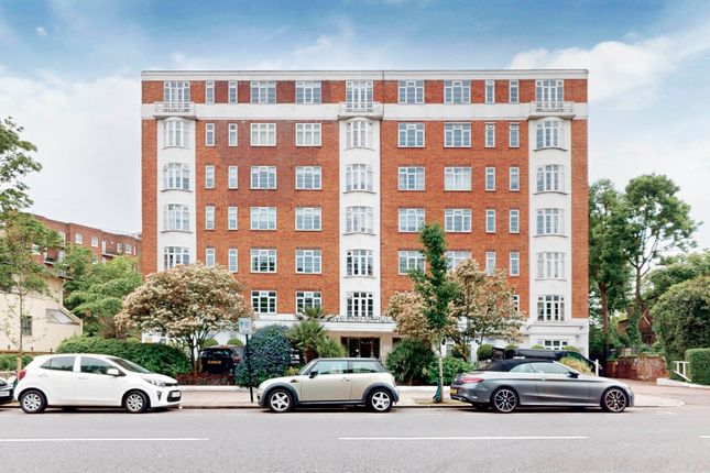 Flat to rent in Grove End Gardens, 33 Grove End Road, St Johns Wood, London