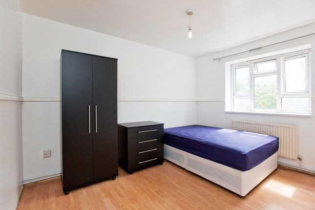 Room to rent in Bruce Road, Bow London