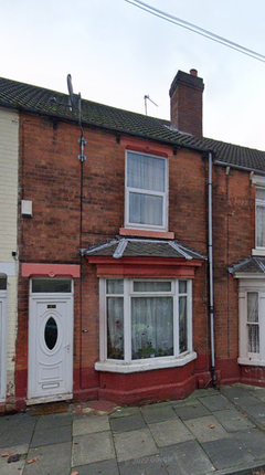 Thumbnail Terraced house to rent in St. Marys Road, Doncaster