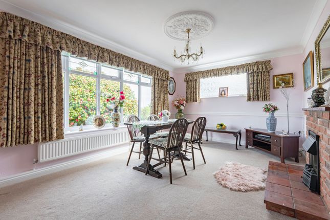 31 Bracken Avenue, Cromer photo 3