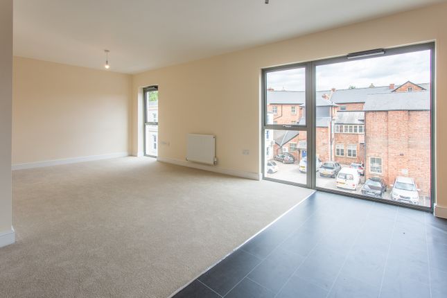 14 Athelstan House, Station Road, Gloucester photo 3