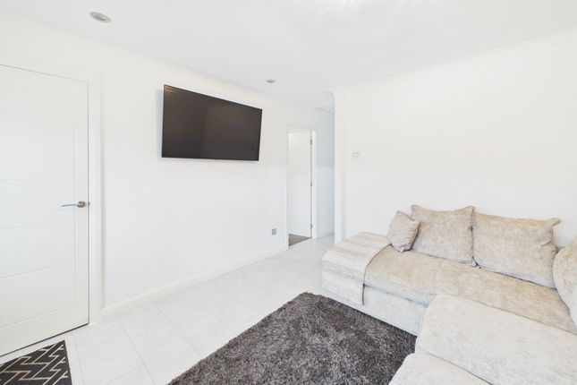 95c London Street, Larkhall photo 3