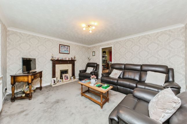 34, Cemetery Road, Crewe photo 3