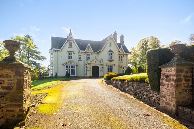 Country house for sale in Pentwyn, Rockfield