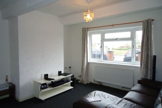 146, Middleton Park Avenue, Leeds photo 3
