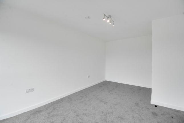 128C, High Street, Rayleigh photo 5