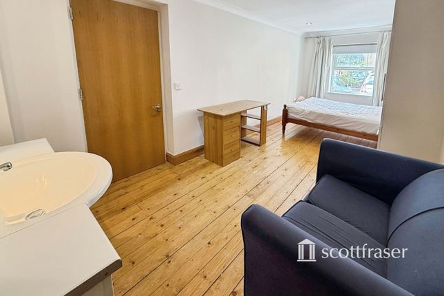 Room 1, 44, Reliance Way, Oxfordshire photo 5