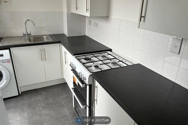 Moor St, Luton photo 3