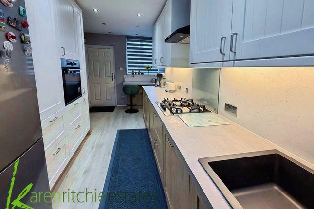 Mallett Crescent, Bolton photo 4