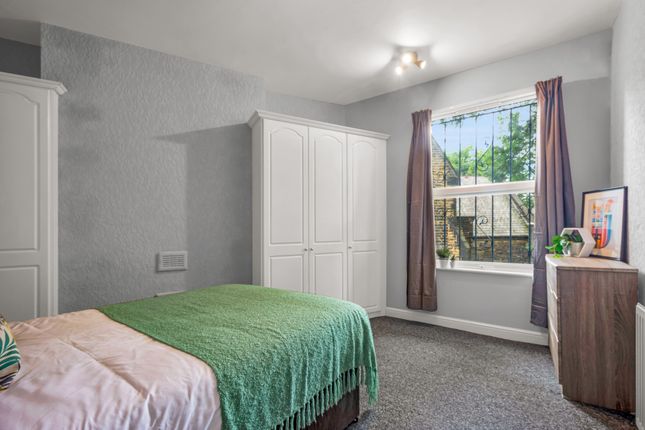 Flat to rent in Hyde Park Road, Leeds