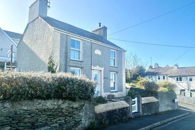 3-bed detached on Fron Ednyfed, 23, Ednyfed Hill, Isle of Anglesey, £160,000
