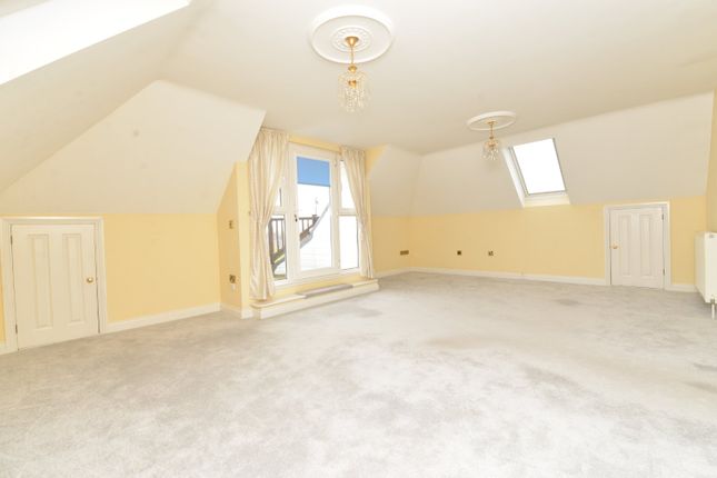 Flat for sale in Station Road, New Milton, Hampshire