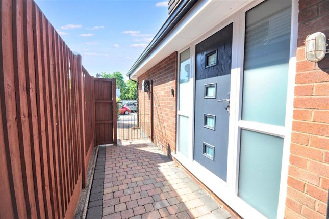 34, Bracken Close, Tittensor photo 2