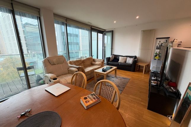 Flat 2/8 112 Cowcaddens Road, Glasgow photo 3