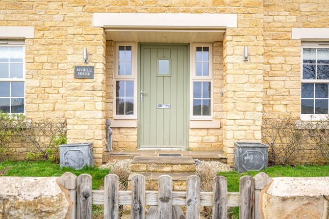 Myrtle House, Tetbury Lane, Crudwell photo 4