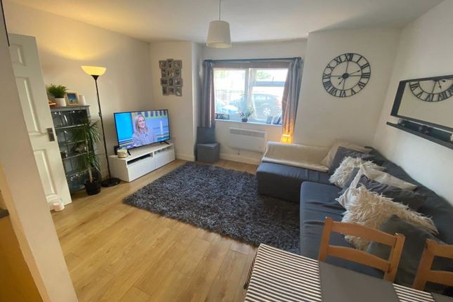 Flat to rent in Blackweir Terrace, Cathays, Cardiff