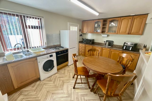 118, Bridge Lane, Frodsham photo 2