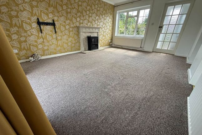 Baydon Close, Trowbridge Wiltshire photo 5