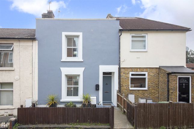 Thumbnail Terraced house for sale in Bloomfield Road, Woolwich