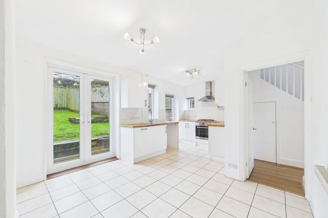 13, York Gardens, Paignton photo 3