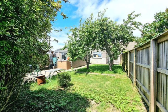 47 Merlin Crescent, Bridgend photo 4