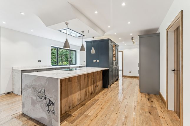 Kitchen 4