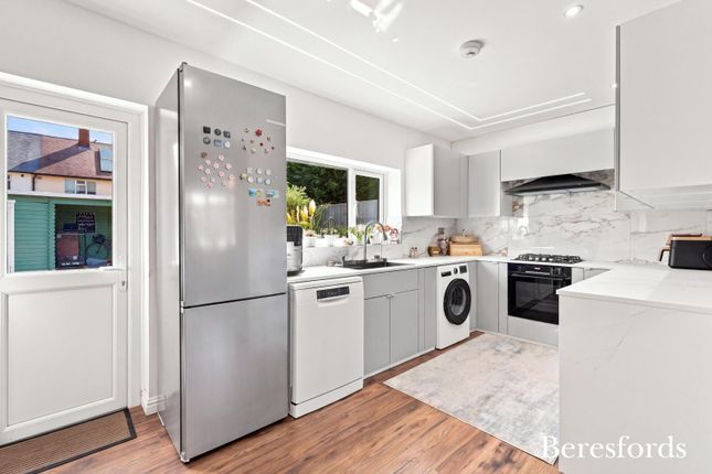 4, Daiglen Drive, Essex photo 4