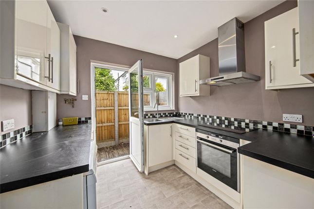 3, Lancaster Gardens, Kingston upon Thames photo 3