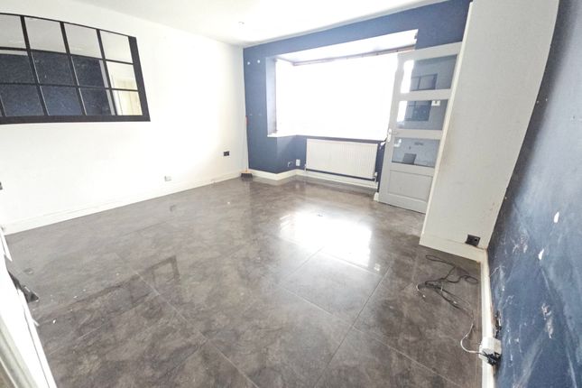 12, Audrey Avenue, Manchester photo 3