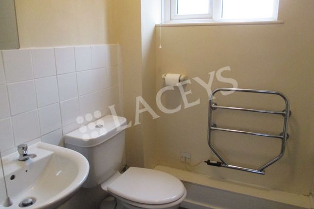 39 Ivel Court, Yeovil photo 4
