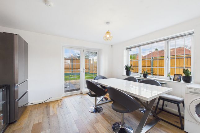 2c Coningswath Road, Nottingham photo 5