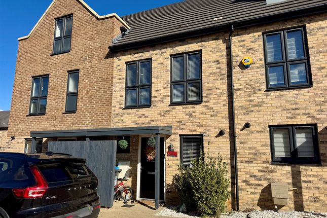 2-bed terraced on Rodin Drive, Harlow, £330,000