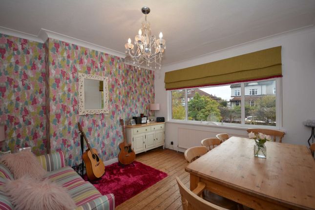 88, Lidgett Lane, Leeds photo 3