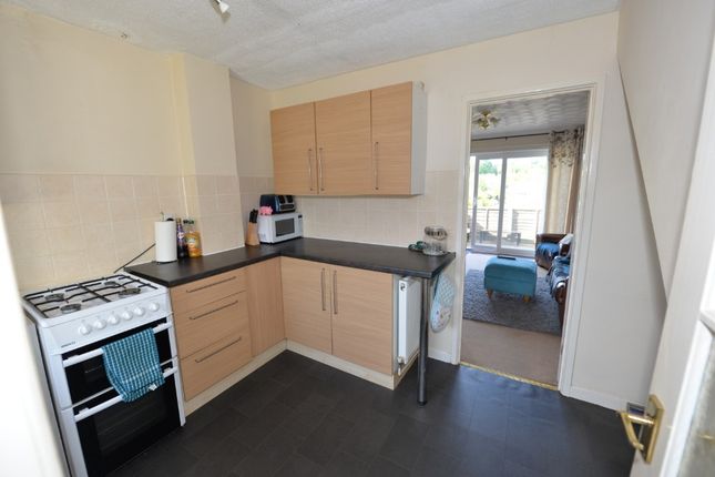 49.., New Road, Eastleigh photo 3