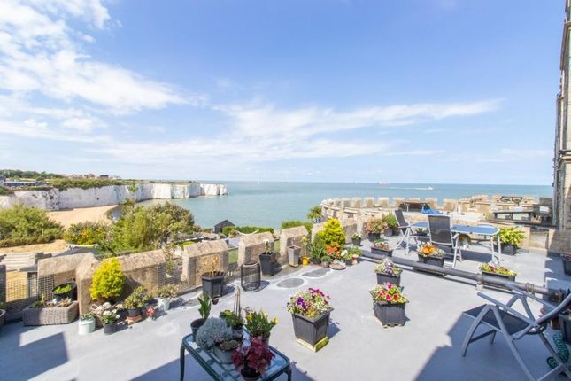 1-bed flat on Joss Gap Road, Broadstairs, £325,000