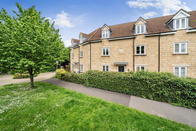 Thumbnail Terraced house for sale in School Road, Calne