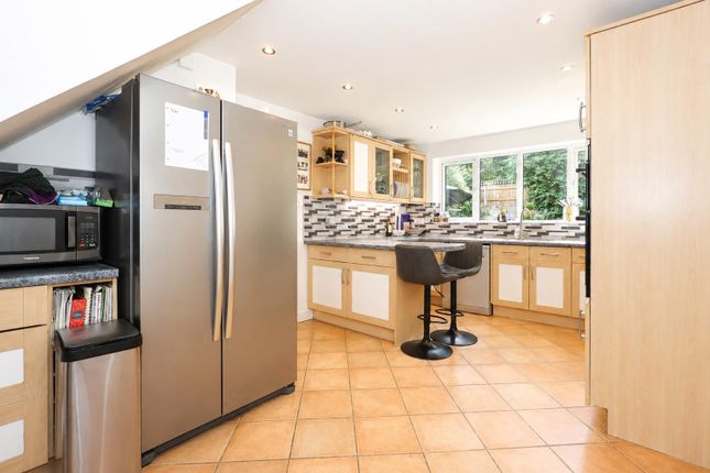 18, Hunters Oak, Hemel Hempstead photo 4