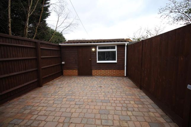 Property to rent in Vernon Close, Ottershaw, Chertsey