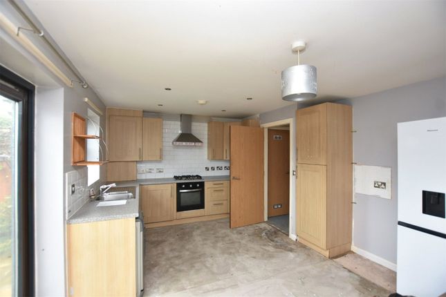 11, Weavers Fold, Blackburn photo 2