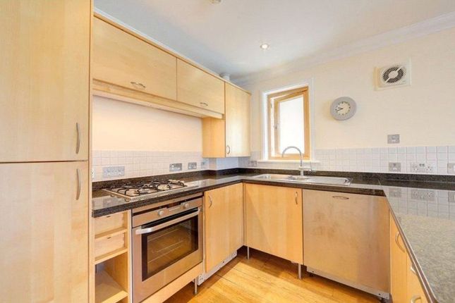 Flat for sale in Coombe Road, New Malden