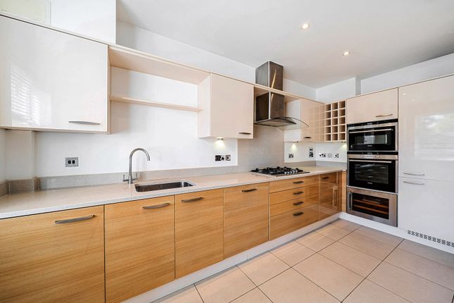 Overbury Avenue, Beckenham photo 2