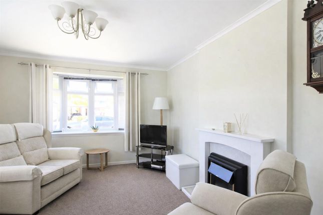 24, Pembrey Close, Norwich photo 3